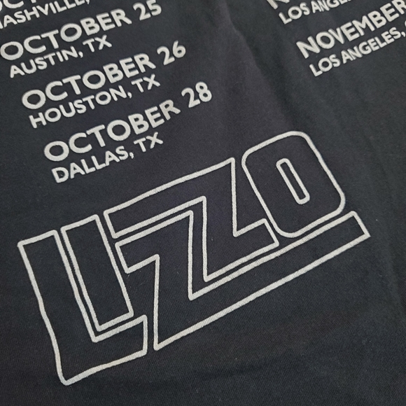 Lizzo Tour Shirt Medium - Picture 5 of 10